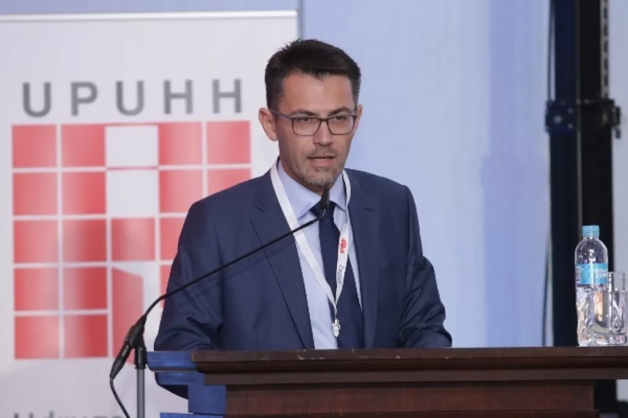 Ronald Korotaj na Kongresu hotelijera: Turizam je 'mlado tele koje može dati još puno mlijeka'