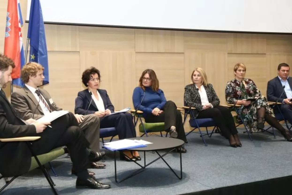 48 sati: Iduće godine velika javna nabava spremnika za odvojeno prikupljanje otpada