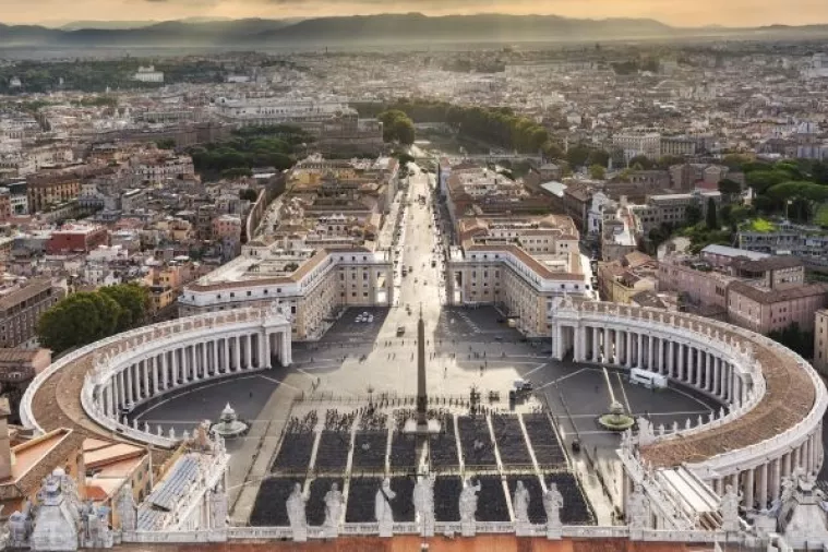 'Istočni grijeh': Tajni računi Majke Tereze i zlostavljanja mladih sjemeništaraca