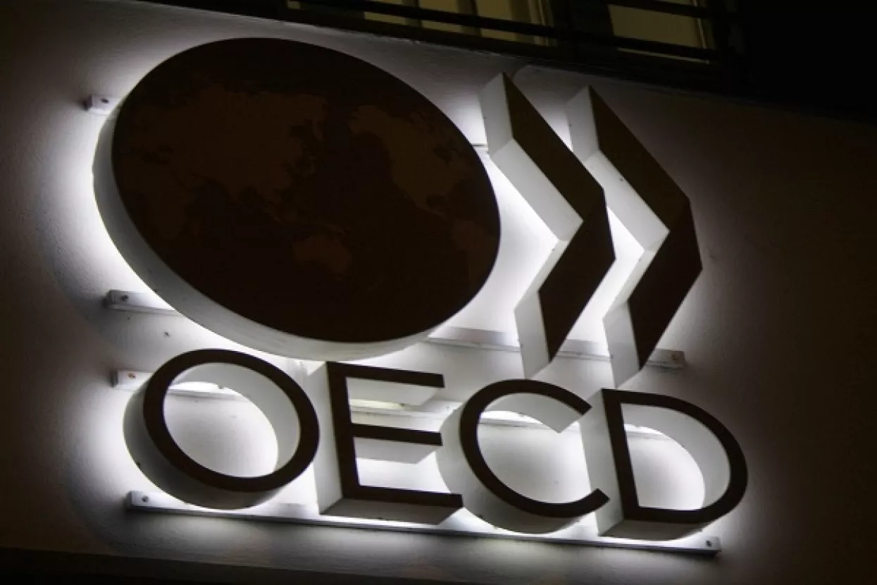 OECD: Globalno gospodarstvo malo poraslo u 2017., a predviđa se da će nastaviti i u 2018.