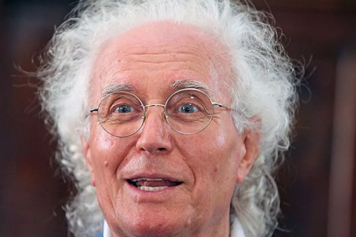 Osamdesetdvogodišnji Luciano Benetton ponovno u igri kako bi svom brendu 'vratio boje'