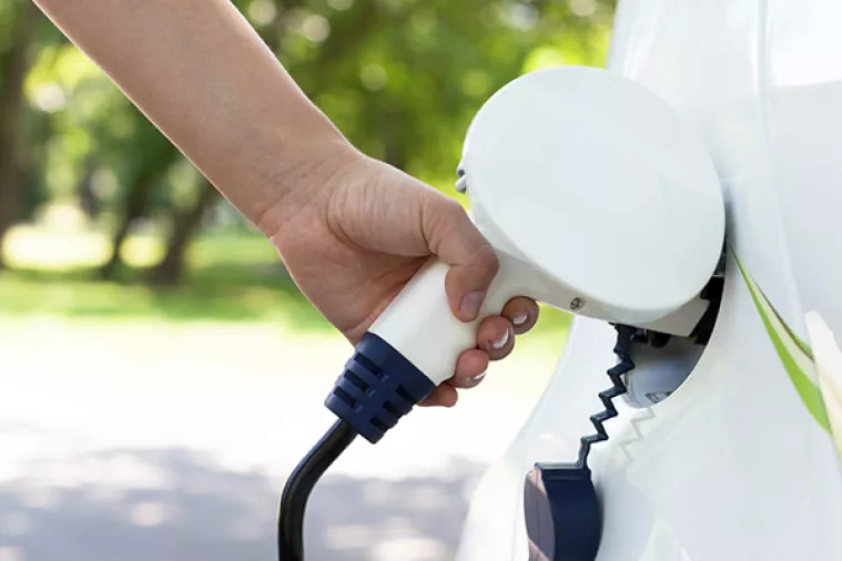 Hrvatski Telekom i Kaufland postavili dvije brze punionice za električna vozila