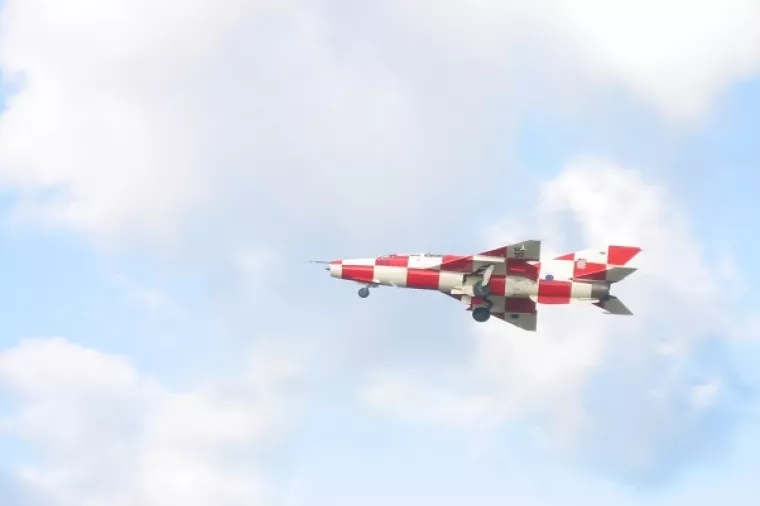 Završena validacija i evaluacija ponuda za nabavu borbenog aviona