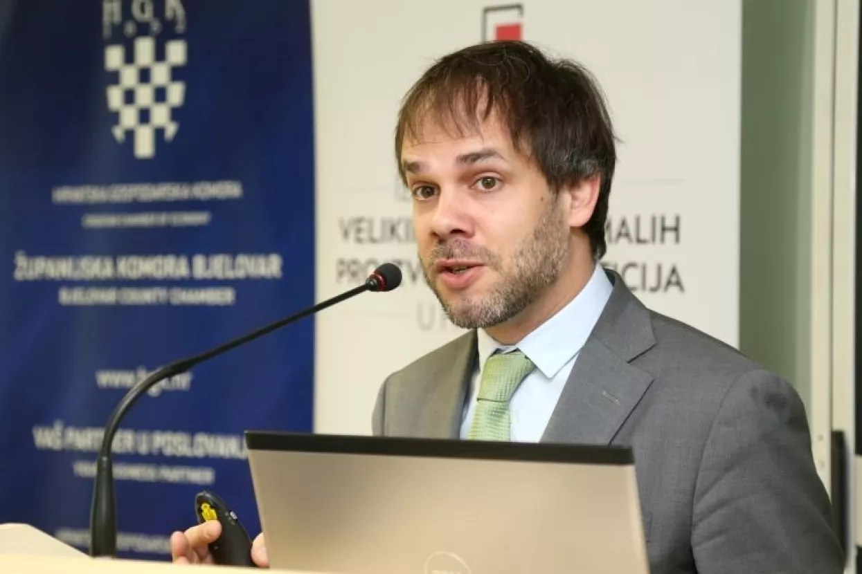 DZS: Investicije u dugotrajnu imovinu u 2016. dosegnule 48,6 milijardi kuna, rast od 4,62 posto