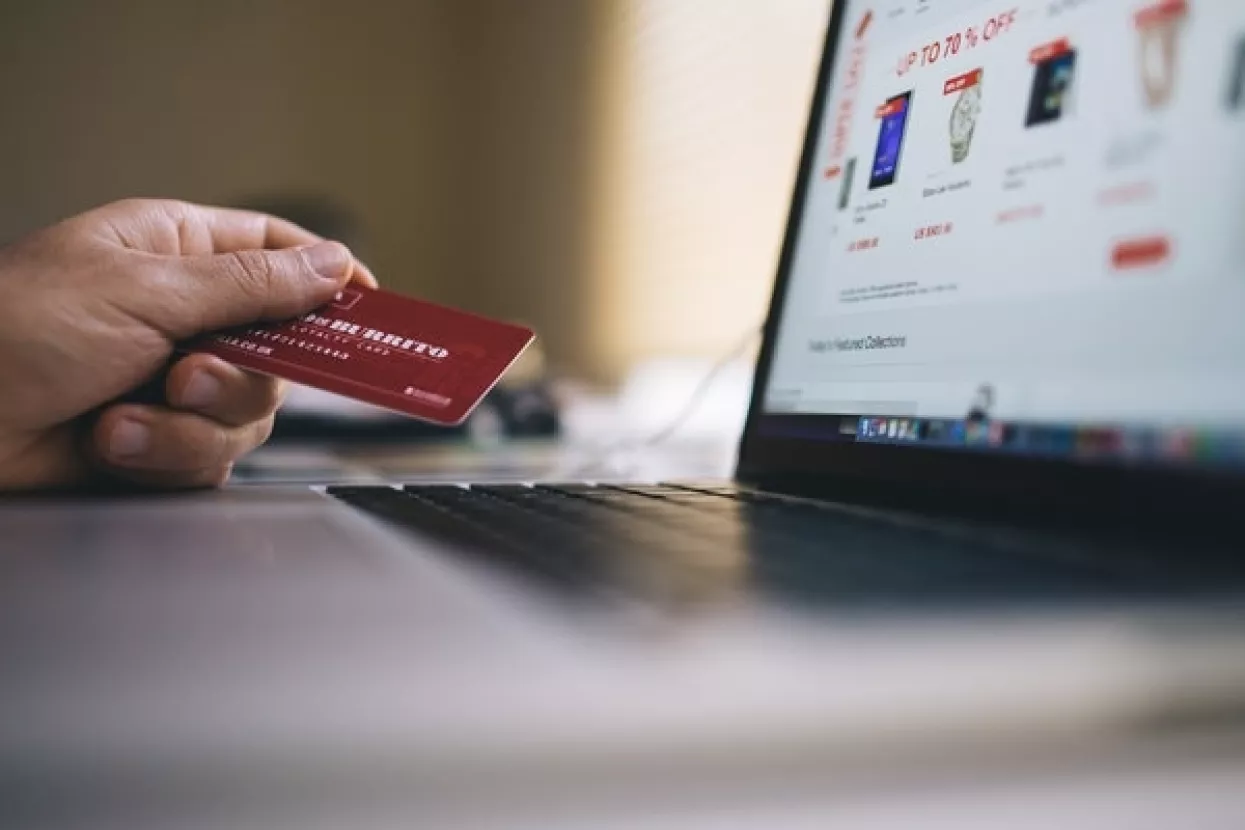 Europski sud: Amazon i eBay vi&scaron;e neće moći prodavati luksuzne brandove online