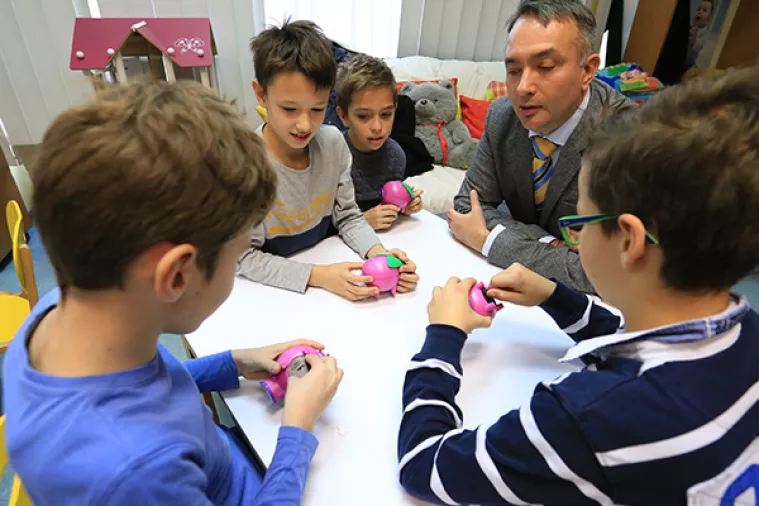 Ekonomska klinika financijski opismenjuje i uči odgovornosti nove generacije