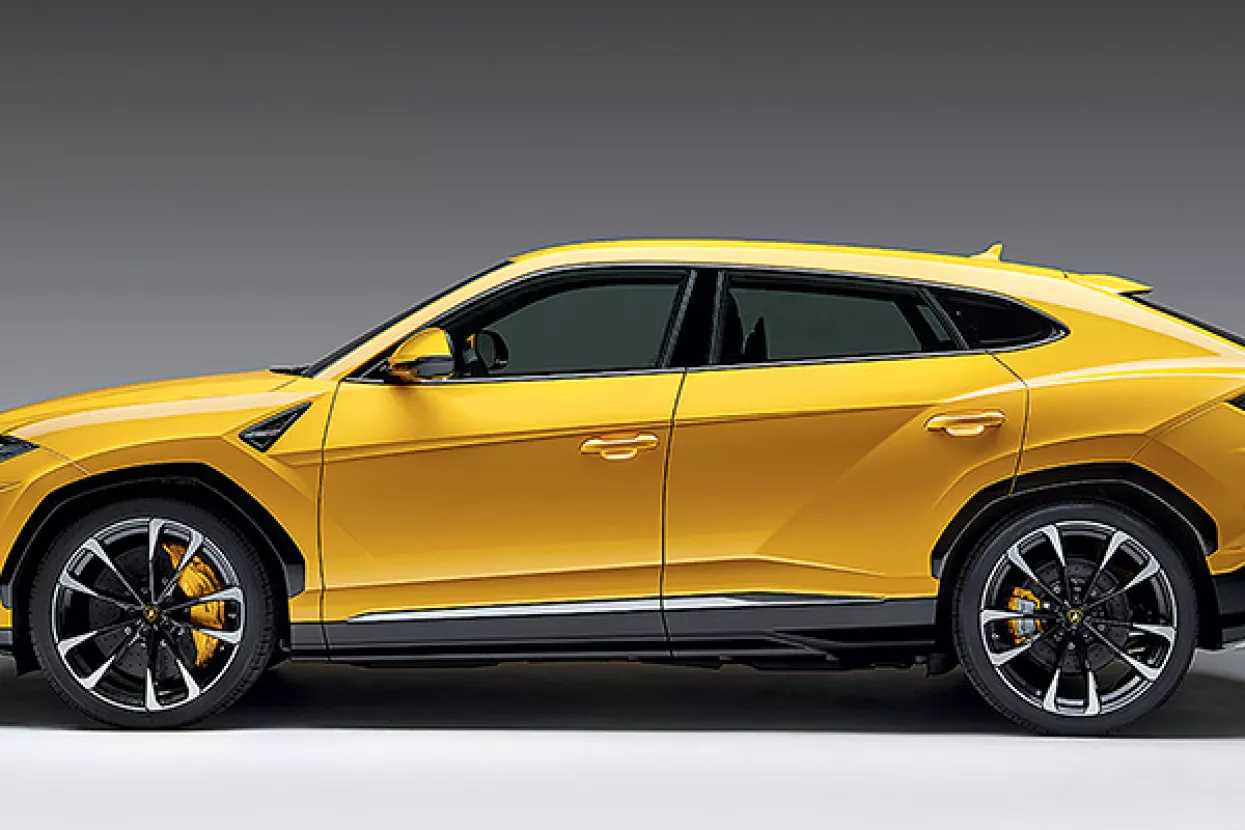 VIDEO: Lamborghini Urus među zadnjima popustio trendu SUV-ova