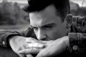 VIDEO: Robbie Williams na intenzivnoj bio prikopčan na 'bezbroj cjevčica'