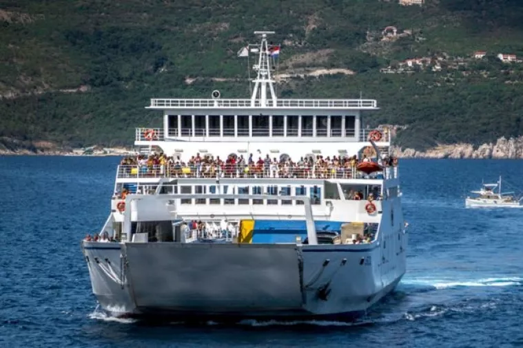 Povijesni rekordi: Jadrolinija dočekala 12-milijuntog, a Gradska luka Split 5-milijuntog putnika