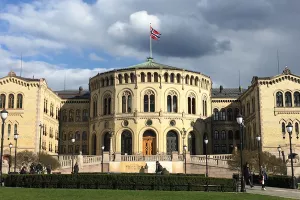 Norveški parlament dekriminalizira drogu
