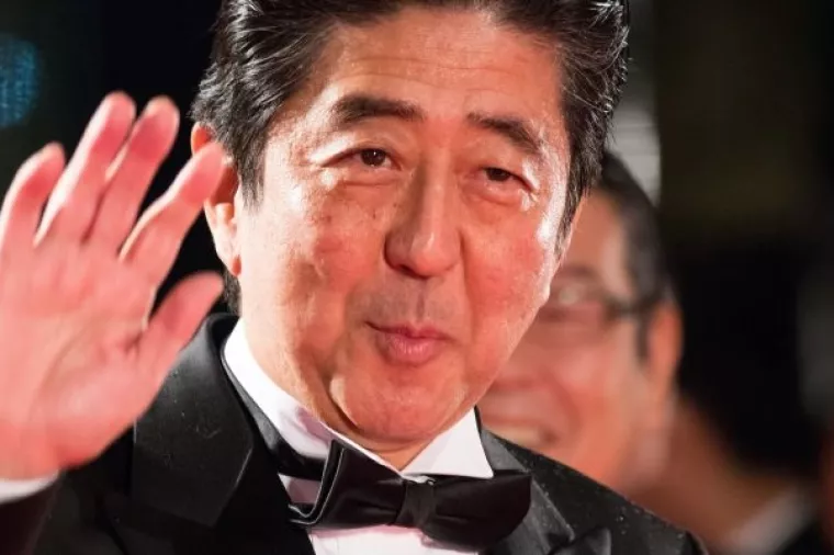 Japanski premijer traži da poslodavci povise plaće za 3 ili vi&scaron;e posto