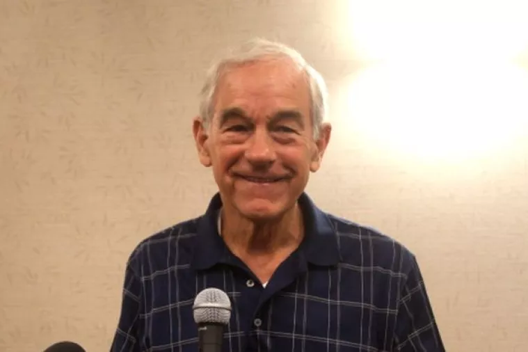 Ron Paul: Nadam se da će naš sustav pasti dražesno poput Sovjetskog Saveza