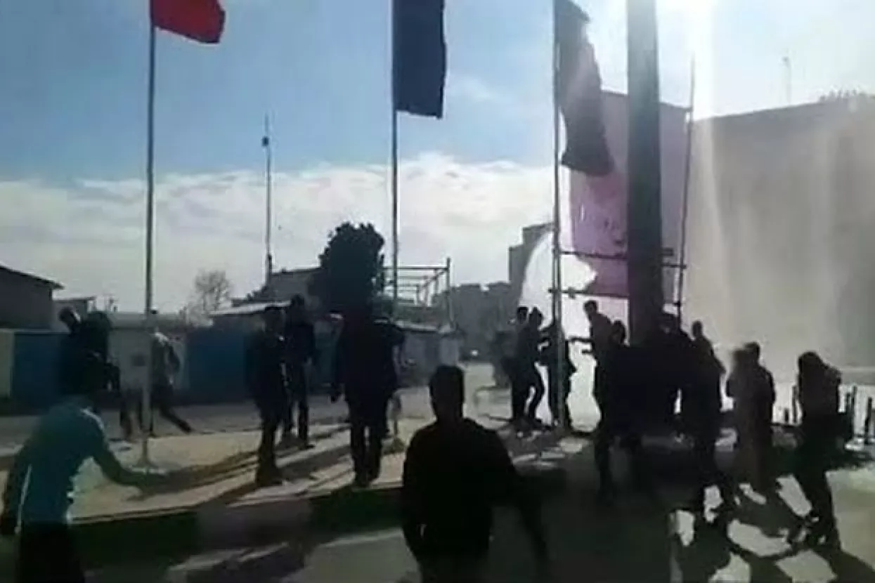 Protuvladini prosvjedi u šest iranskih gradova; Trump: Svijet gleda!