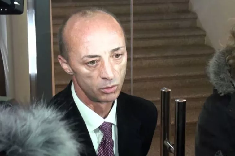 Branitelj Tromblon zaprijetio flotom od 100 brodova koji će štititi hrvatske teritorijalne vode