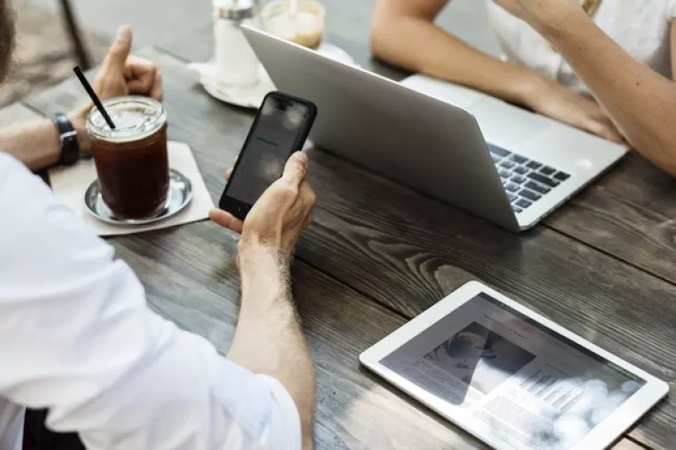 Eurostat: Hrvatska među EU liderima po udjelu tvrtki koje za prodaju koriste vlastiti app ili 'sajt'