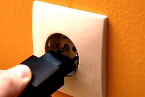 Utičnice s mehanizmom za lak&scaron;e izbacivanje utikača su 'Najbolja poduzetnička ideja 2017.'