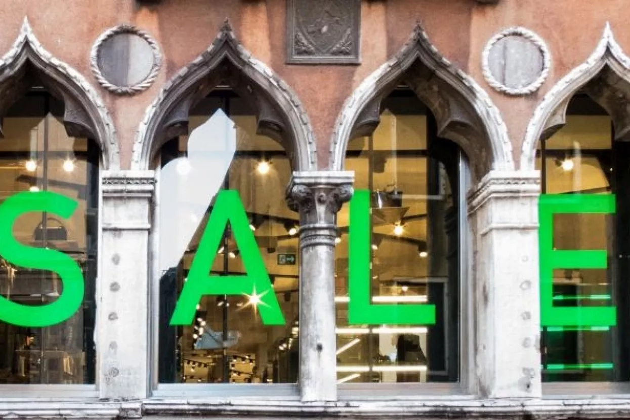 U Francuskoj odzvonilo šestotjednom razdoblju sezonskih sniženja