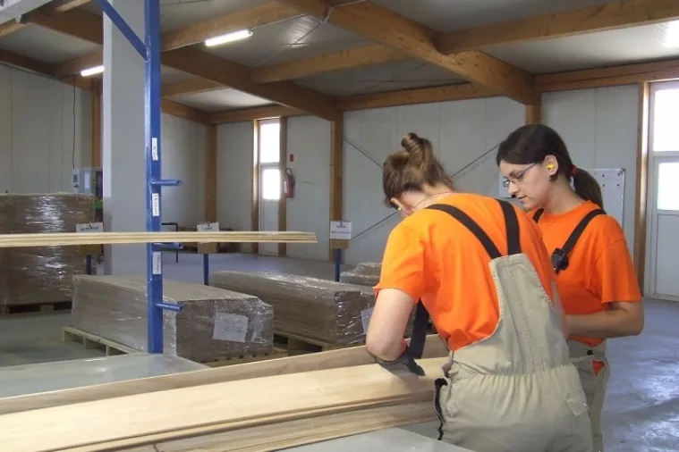 Strani investitor uložio milijune eura u đurđevačku tvornicu parketa, proizvodnja 'buja'