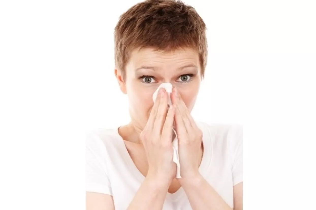 Liječnici savjetuju: ne sprečavajte kihanje, možete imati zdravstvene komplikacije