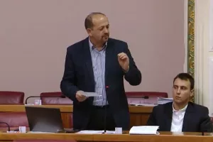 Lovrinović: Radimo na konačnom rješenju za 330 tisuća blokiranih