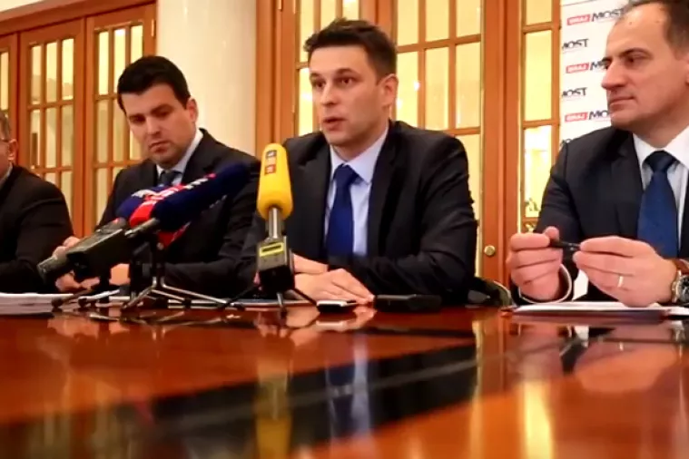 Most: Zakonom o mikrosolarima jedini bi na gubitku bili uvoznici energije