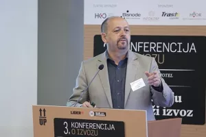 Lovrinović zatražio izvanrednu sjednicu saborskog Odbora o budućnosti INA-e