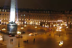 VIDEO: Na dražbi predmeti iz pari&scaron;kog Ritza u kojem su boravili Chanel, Hemingway, Proust