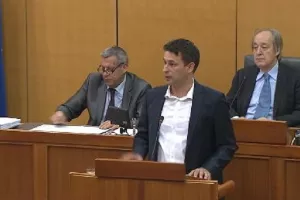 Petrov prozvao Vladu: Ruski kapital ulazi u naše najveće tvrtke, Ina će od bolida postati trokolica