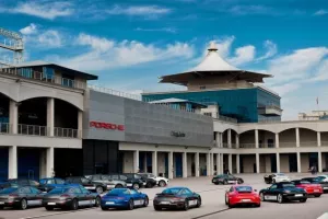 Porsche udvostručuje ulaganja u elektrifikaciju do 2022.