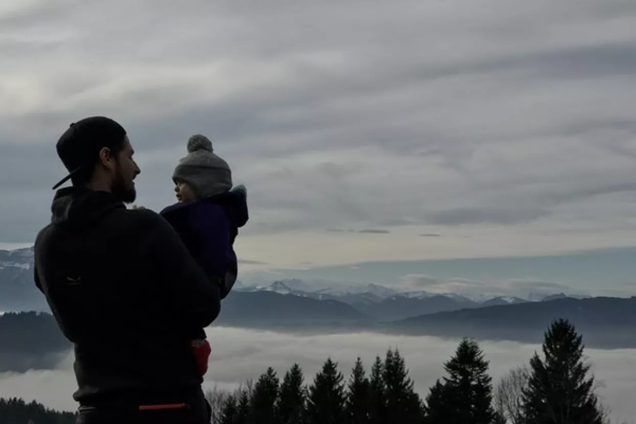 Diskriminirani slovenski očevi najavljuju kolektivnu tužbu protiv države