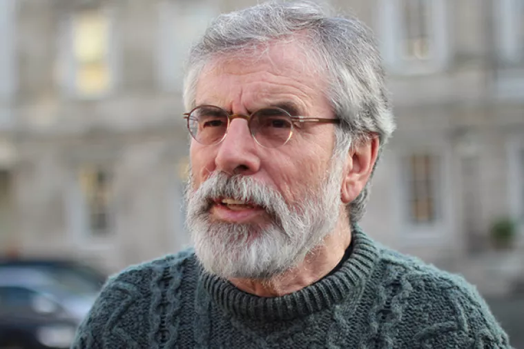 'Javno lice IRA-e' Gerry Adams nakon 35 godina prestao biti vođa Sinn Feina