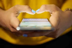 eMarketer: Facebook će u 2018. izgubiti 2 milijuna korisnika mlađih od 25 godina