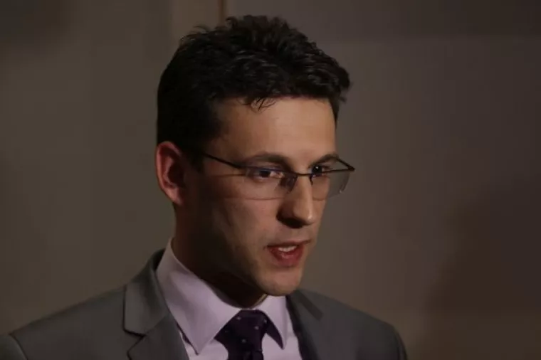 Petrov: Ako je premijer znao trebao bi podnijeti ostavku