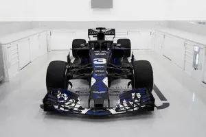 VIDEO: Red Bull predstavio novi bolid RB14