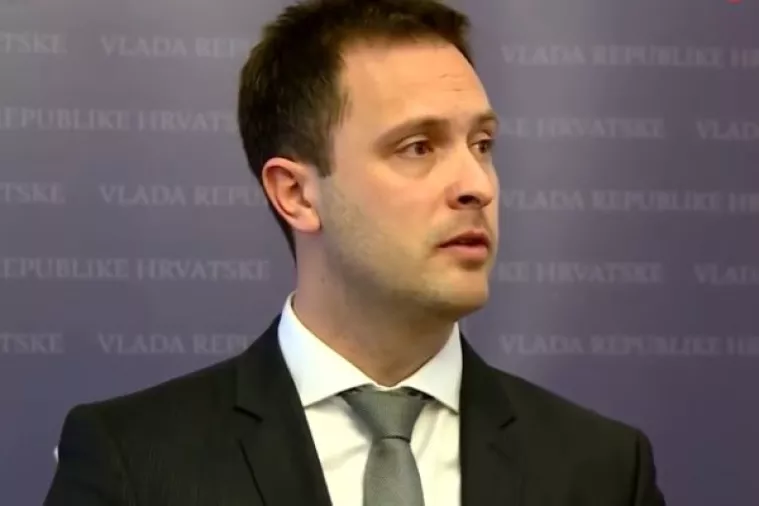 Nakon iznenadne ostavke Strmota sa svih strana dobio podršku