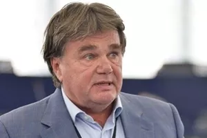 Jakovčić: O LNG terminalu potreban je otvoren i iskren dijalog, bez 'fige u džepu'