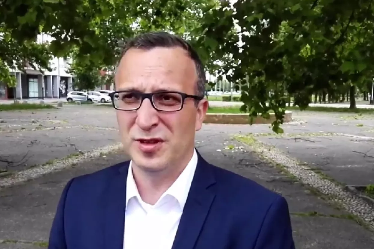 Učitelji: Mi ne živimo od lijepih riječi; Sladoljev u Saboru: Vrijeme je da ljudi postanu važni