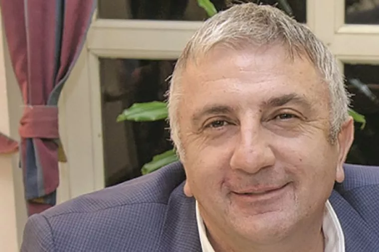 Stranački i rodbinski ključ za uhljebe