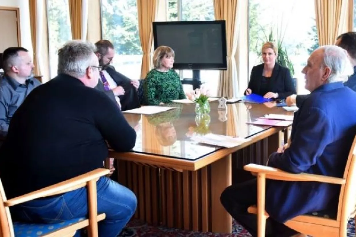 'Blokirani' upoznali Grabar-Kitarović s ključnim problemom, predložili svoja rješenja