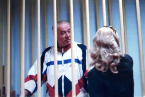 Dvostruki agent Skripal i njegova kći otrovani nervnim agensom