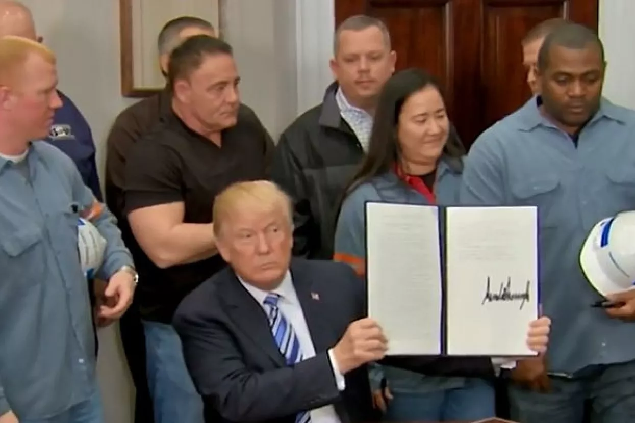 Nacionalna sigurnost kao 'casus belli': Trump uveo carine na čelik i aluminij