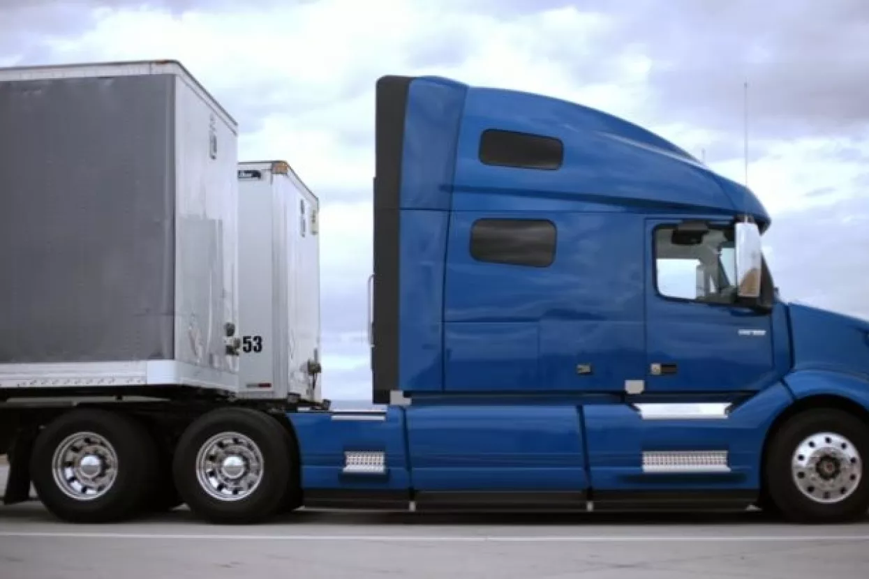 VIDEO: Uber želi dominaciju u prijevozu tereta autonomnim kamionima