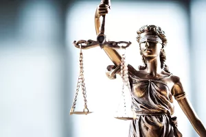 Pravda za sve: Suce Vrhovnog suda zapravo bira tajna policija, što je nedopustivo