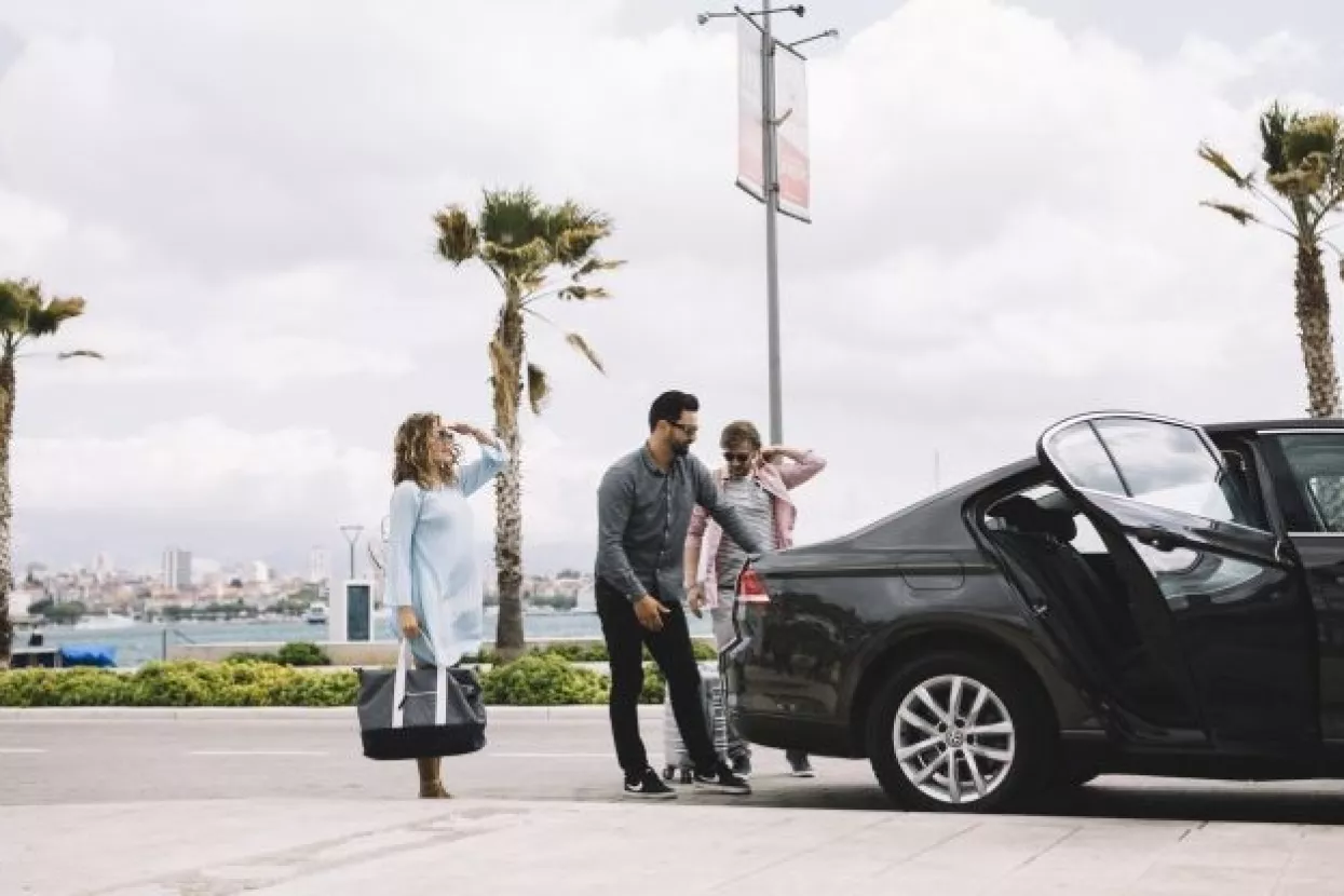 Uber se vratio u Barcelonu, legalno