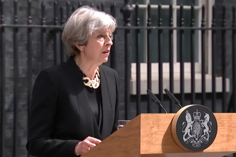 Theresa May: Tragično je da je Putin odlučio otrovati Skripala