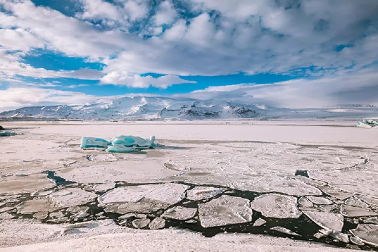 Traganje za novim trgovačkim putevima: Kina gradi prvi polarni kruzer