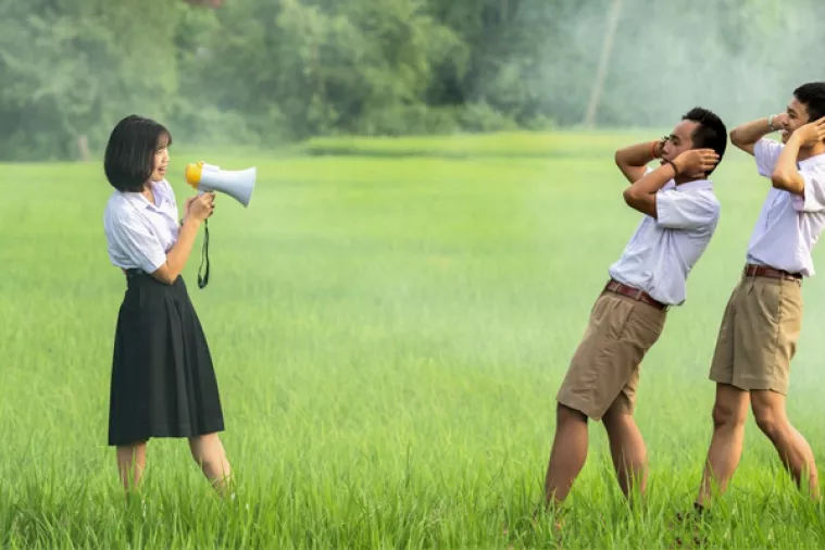Komunikacijski trikovi: Koristite glagolsko vrijeme kao saveznika u raspravi