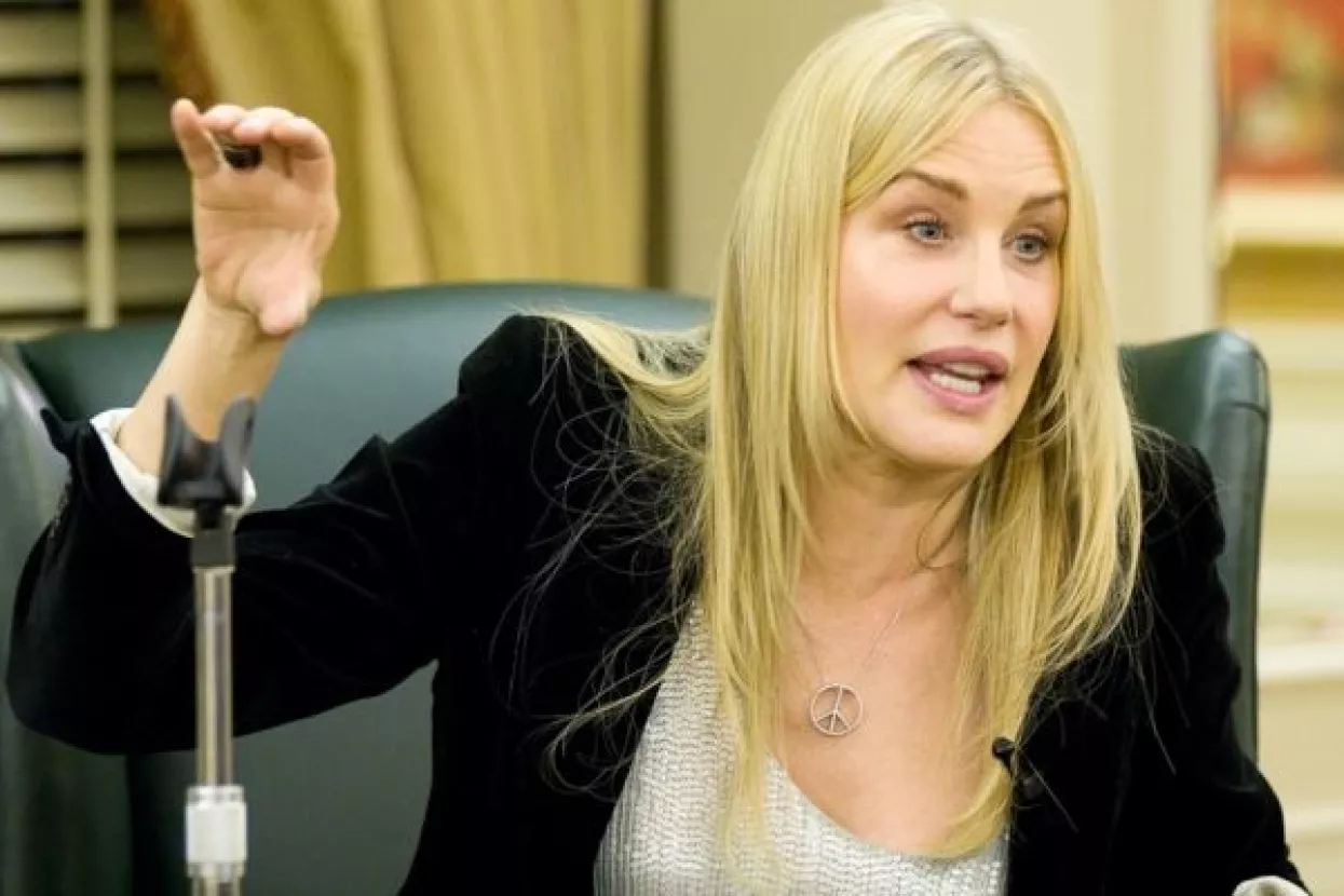 Daryl Hannah objavila režiserski prvijenac Paradox