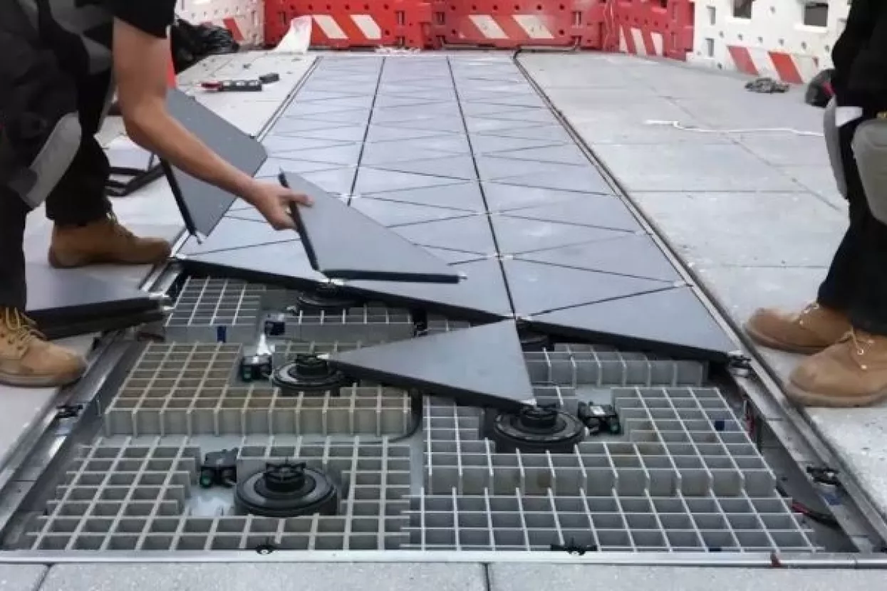 VIDEO: U pametnim gradovima pješaci generiraju energiju za javnu rasvjetu