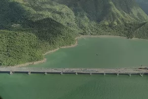 'Inženjersko čudo': Kineska vlada premijerno prezentirala najduži most na svijetu